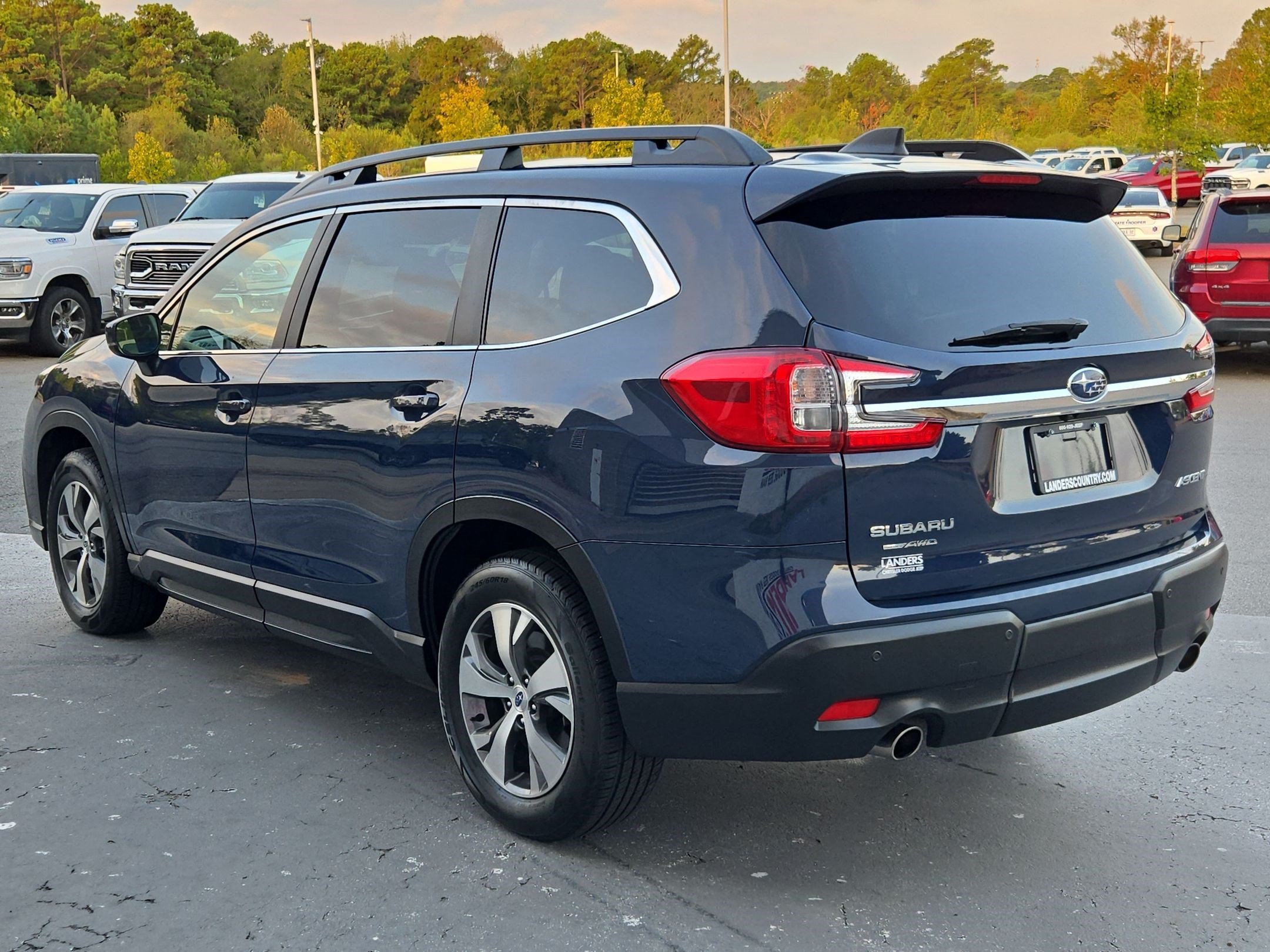 Used 2025 Subaru Ascent Premium AWD/4WD image 5