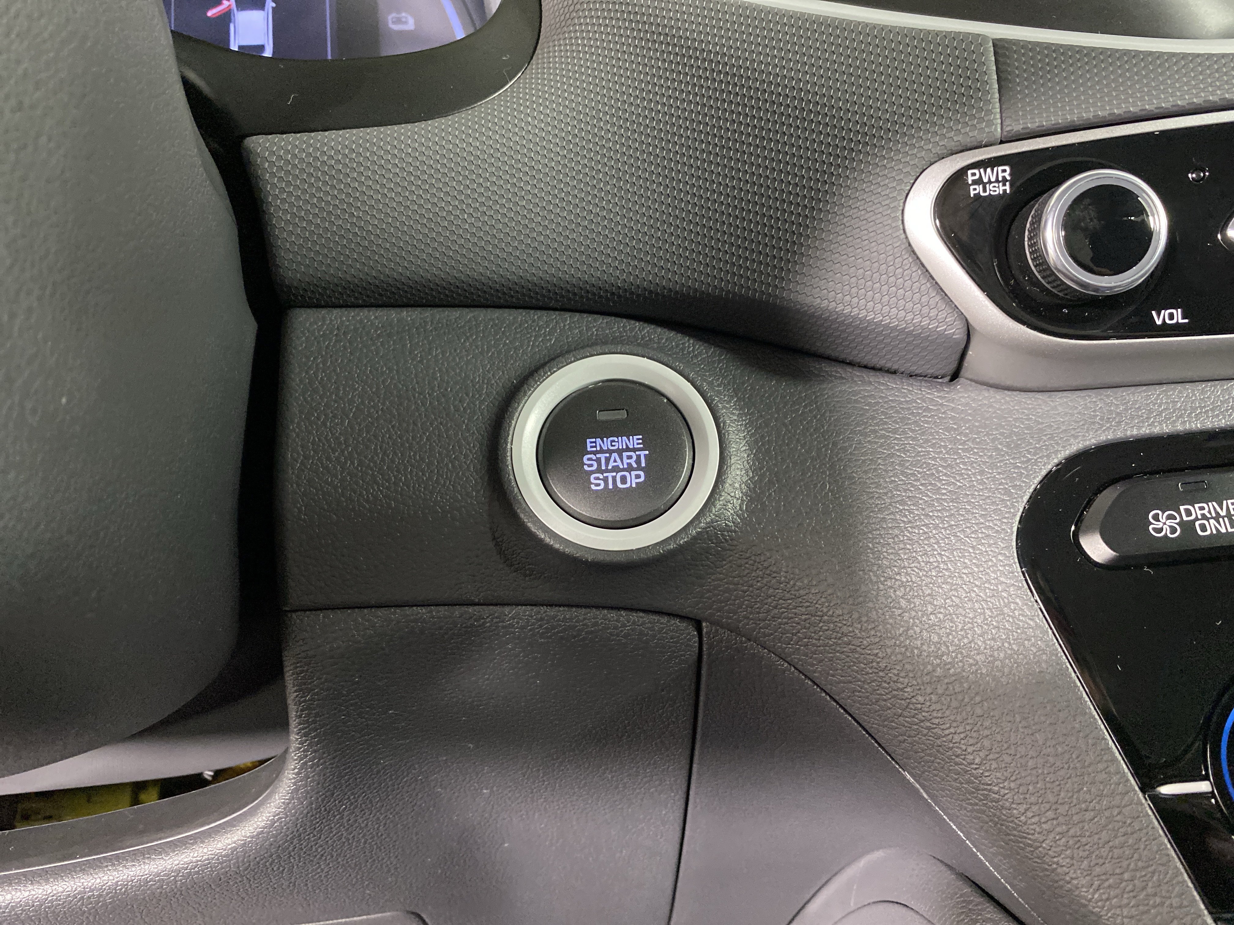 Used 2019 Hyundai Ioniq Blue FWD image 24