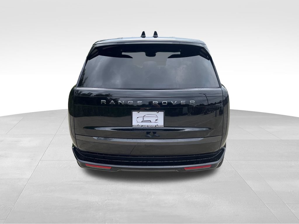 New 2026 Land Rover Range Rover Long Wheelbase SE AWD/4WD image 4