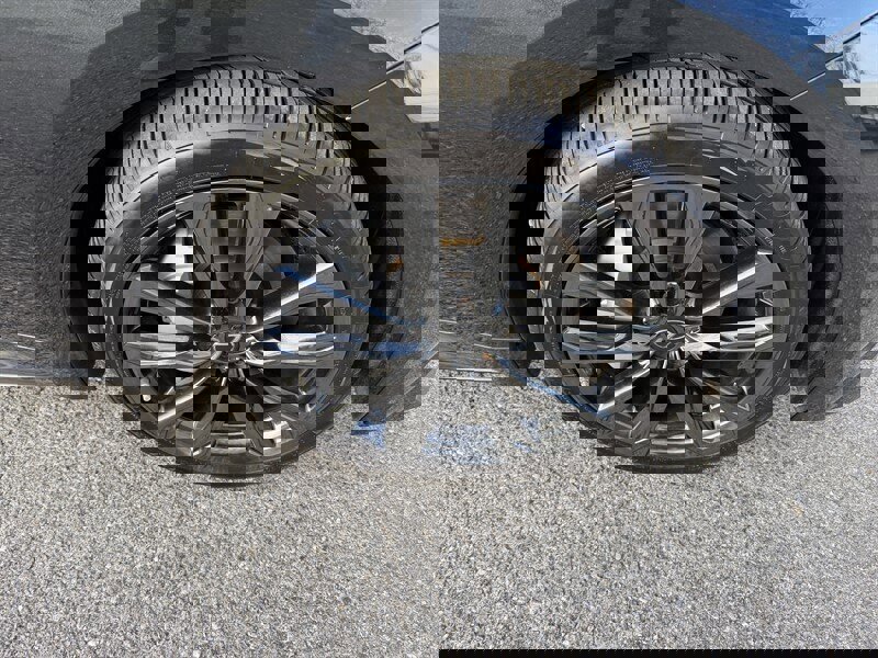 Used 2022 Lexus IS 350 F Sport w/ Navigation Package image 11