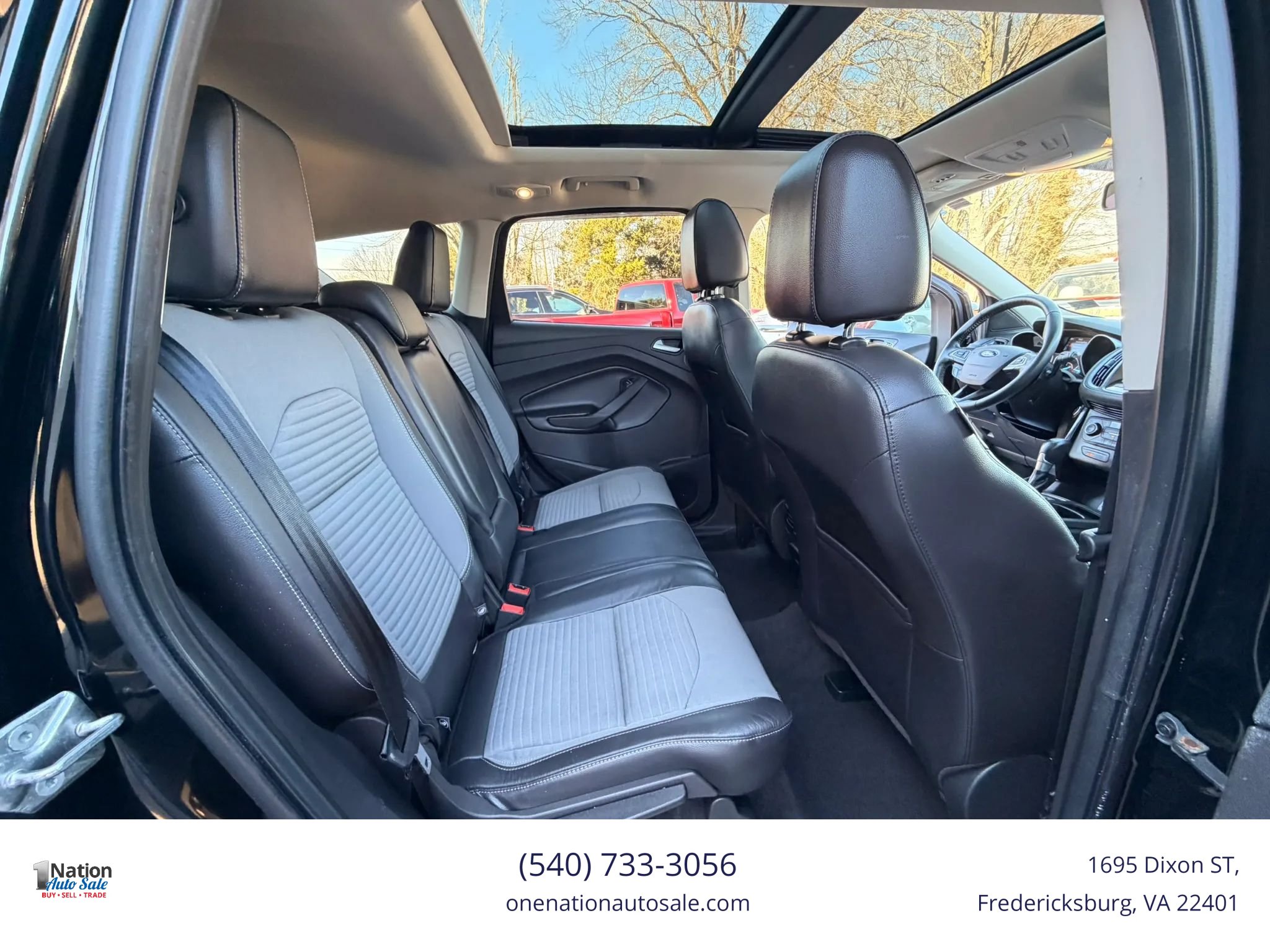 Used 2017 Ford Escape Titanium AWD/4WD image 16