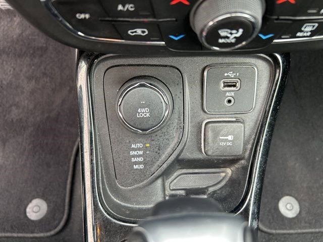 Used 2020 Jeep Compass Limited image 26