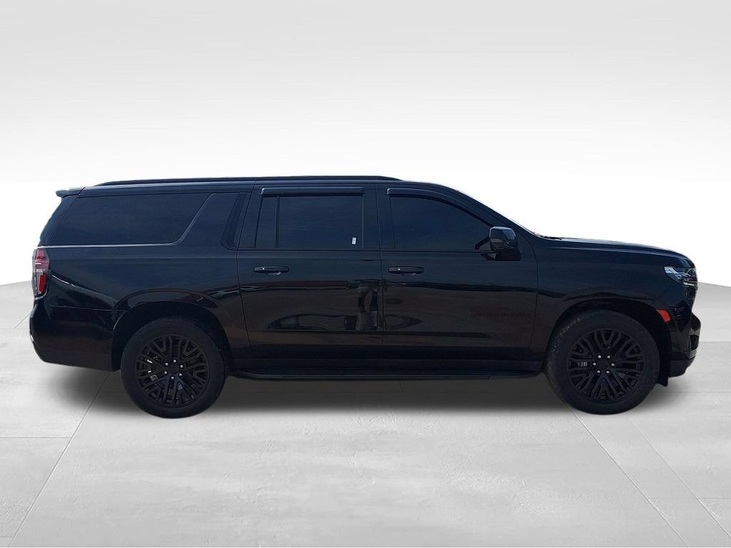 Used 2021 Chevrolet Suburban RST w/ Luxury Package AWD/4WD image 6