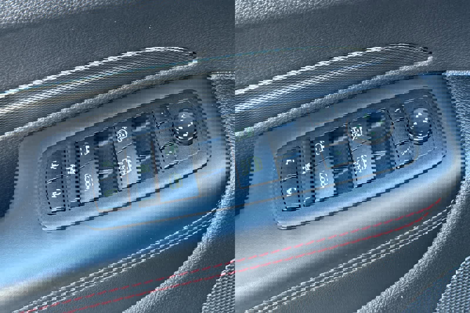 Used 2024 Dodge Durango GT image 13