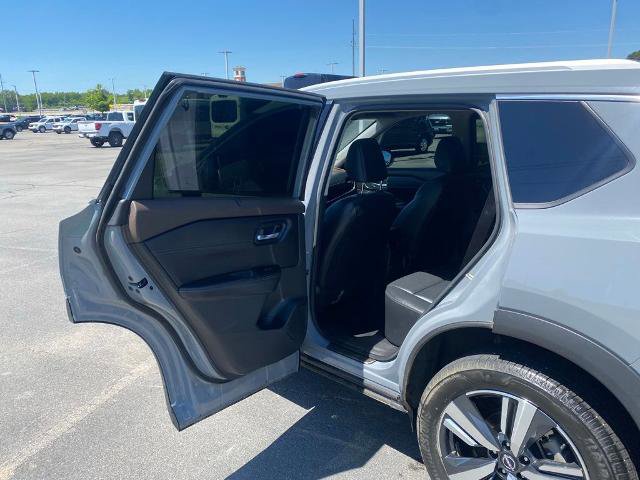 Used 2023 Nissan Rogue SL w/ SL Premium Package FWD image 28