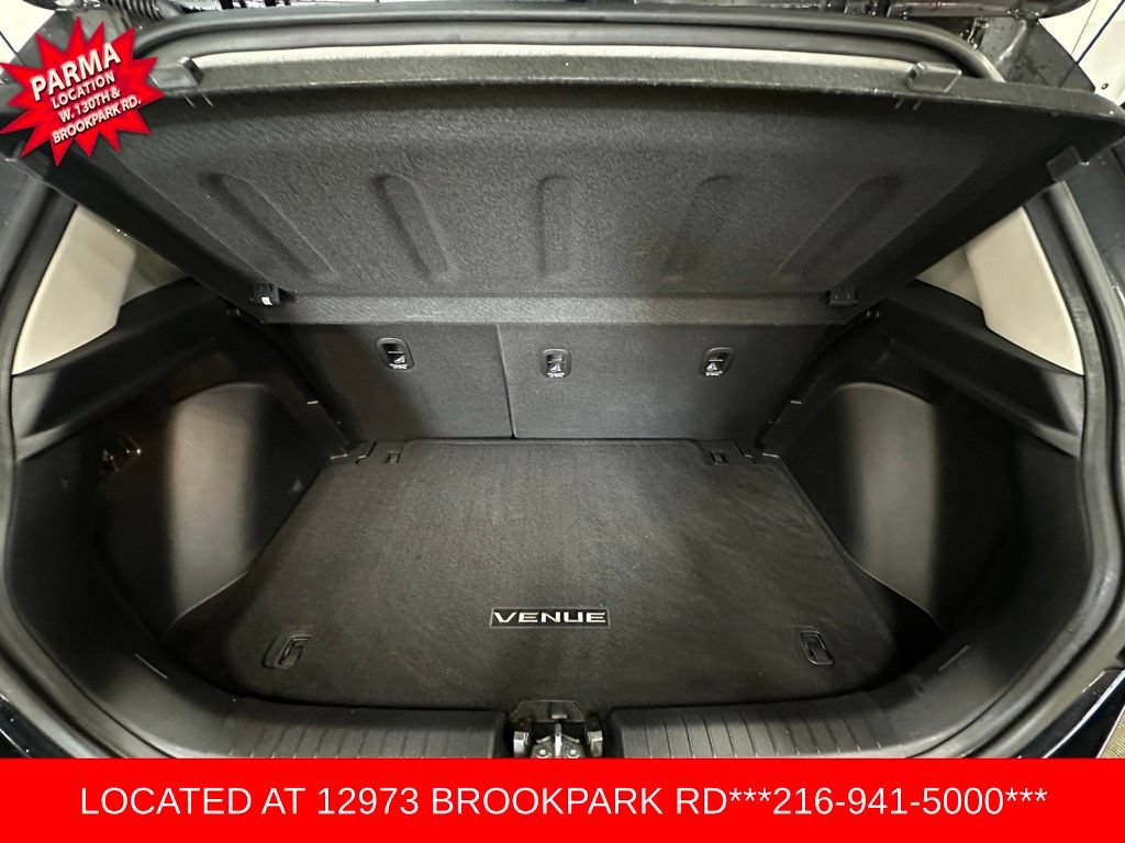 Used 2023 Hyundai Venue SEL FWD image 20