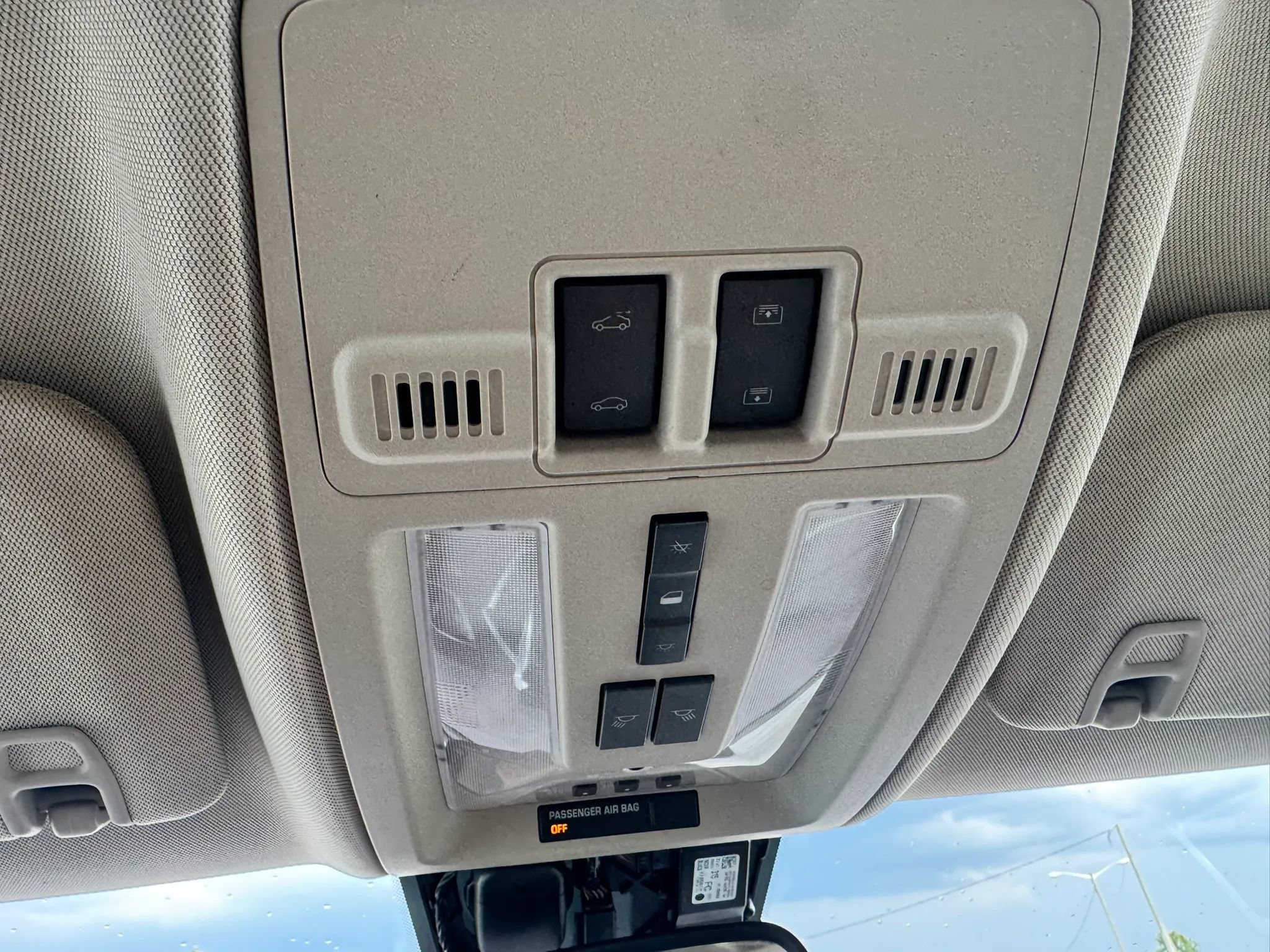 Used 2012 Cadillac SRX Luxury FWD image 25