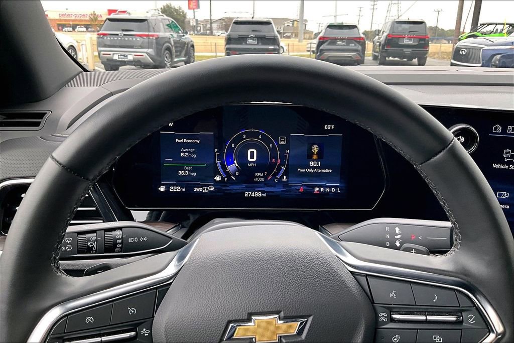 Used 2025 Chevrolet Suburban Premier image 27