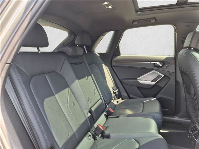 Certified 2025 Audi Q3 2.0T Premium w/ Convenience Package AWD/4WD image 20