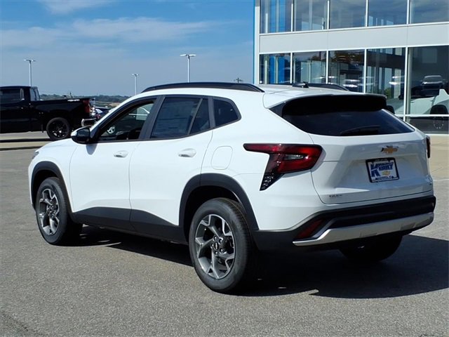 New 2026 Chevrolet Trax LT w/ Driver Confidence Package image 5