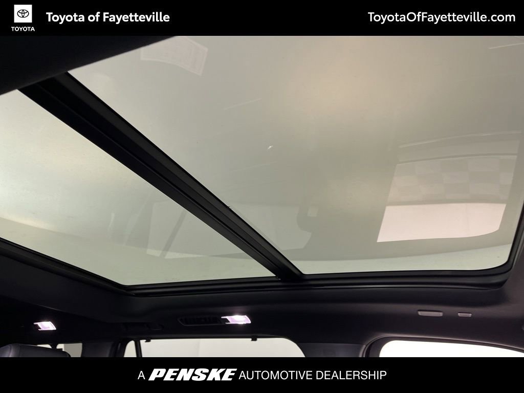 Certified 2024 Toyota Sequoia Platinum image 5