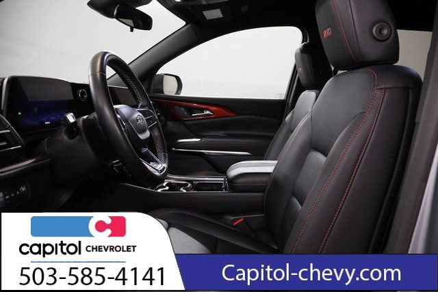 Used 2025 Chevrolet Traverse Z71 AWD/4WD image 12