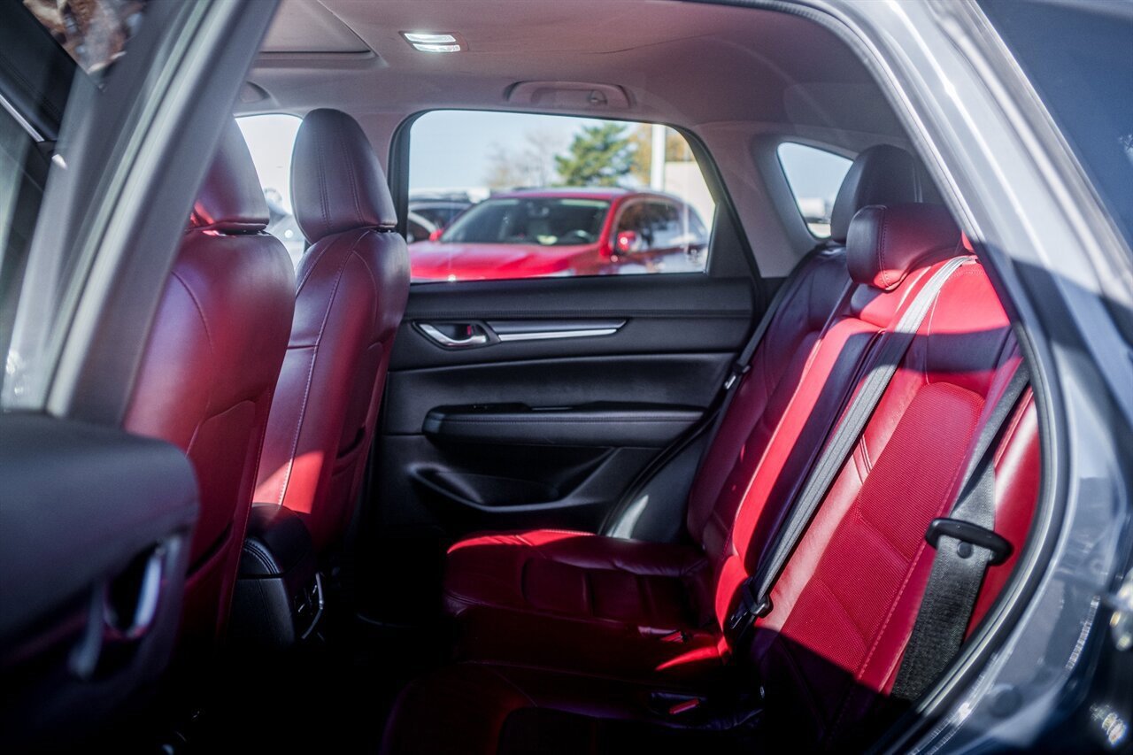 Used 2023 MAZDA CX-5 Carbon Edition image 33
