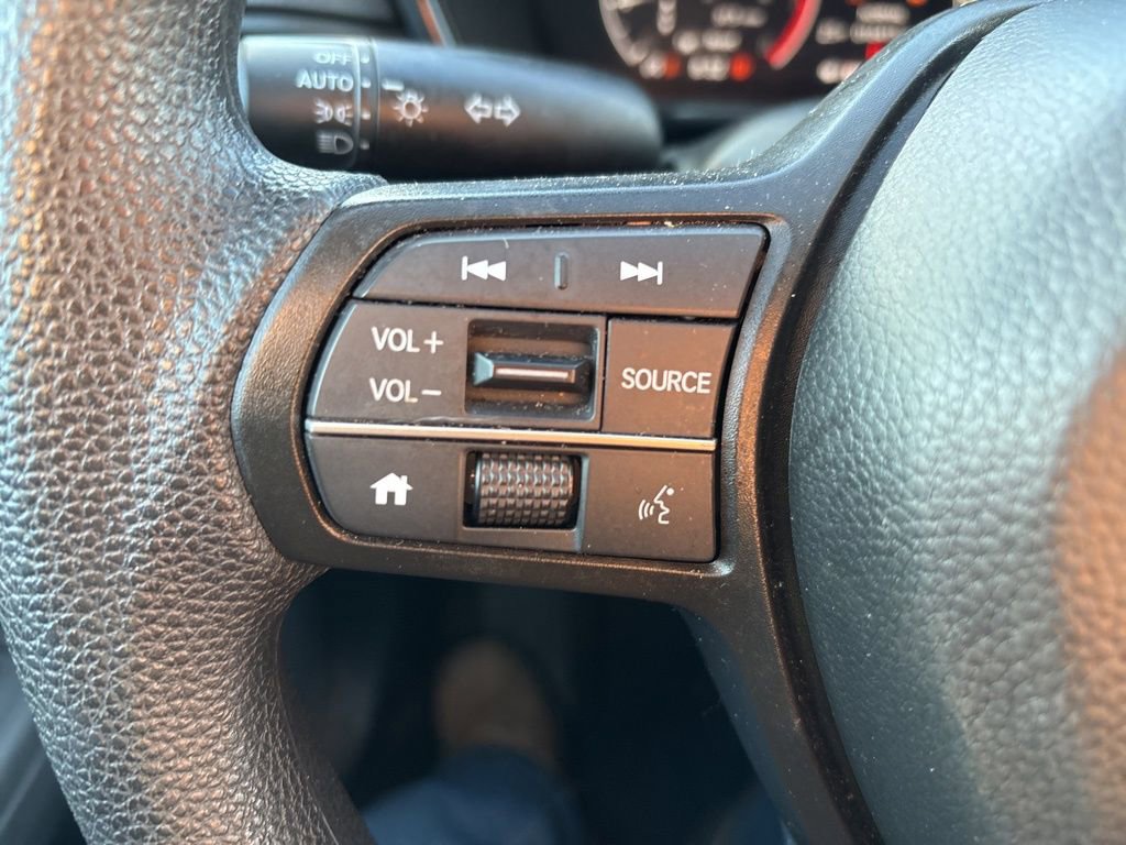 Used 2025 Honda CR-V LX image 19