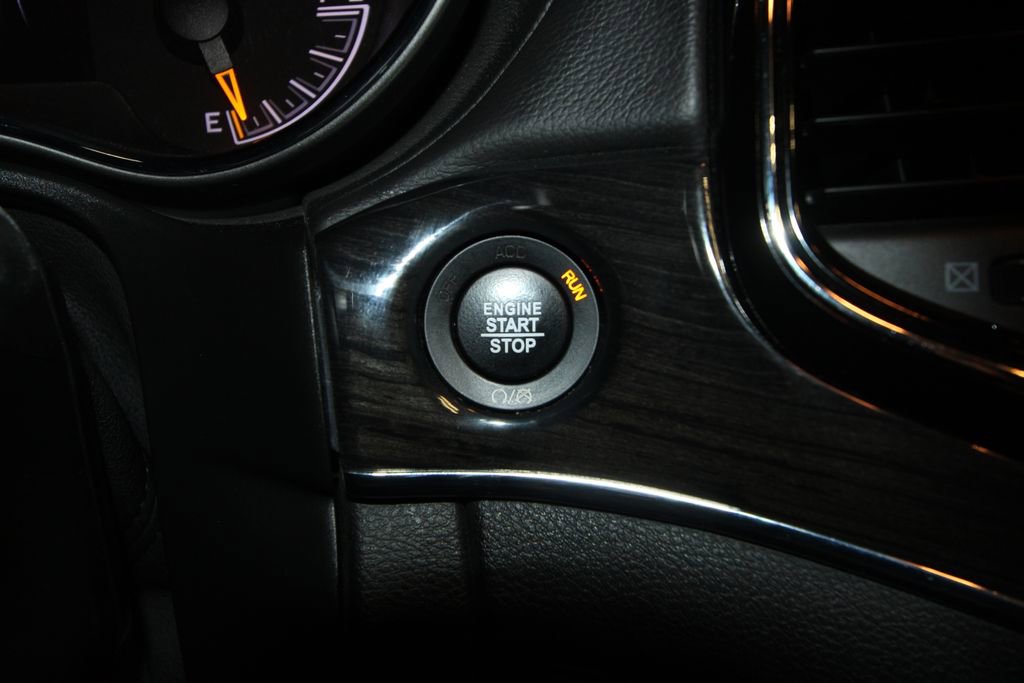 Used 2020 Jeep Grand Cherokee Overland image 14