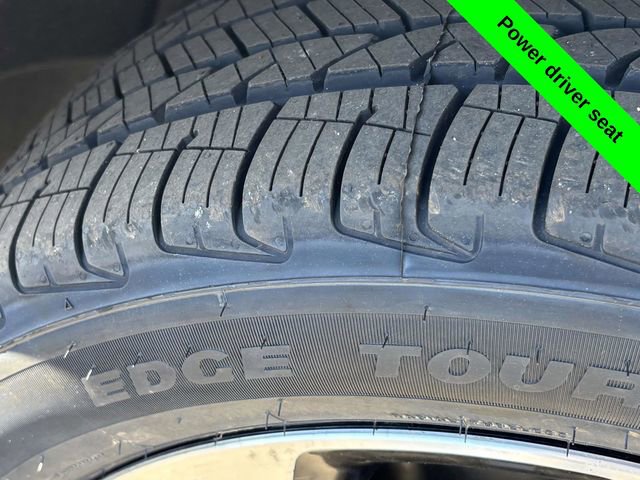 Used 2023 Jeep Compass Limited image 32