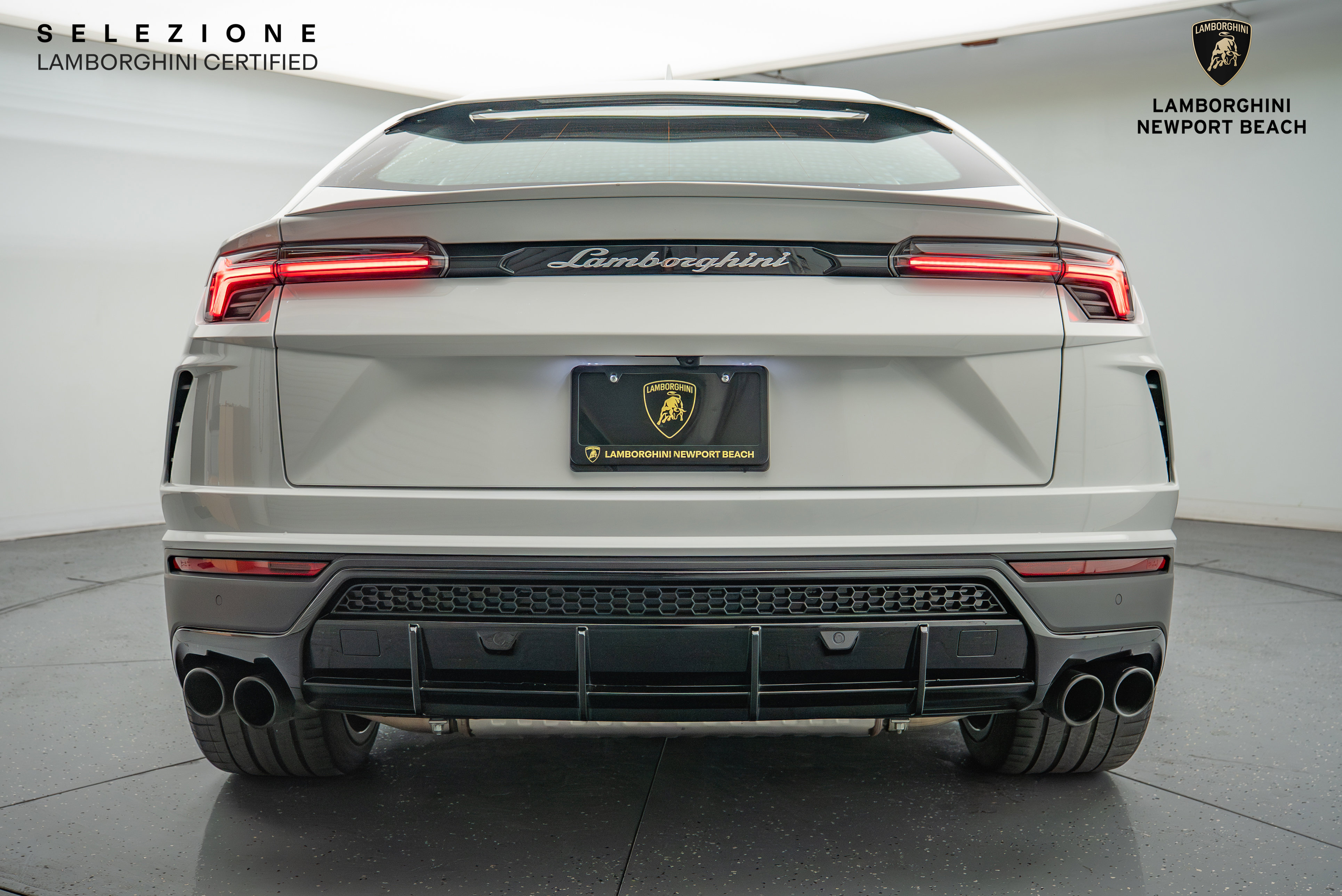 Used 2022 Lamborghini Urus image 17