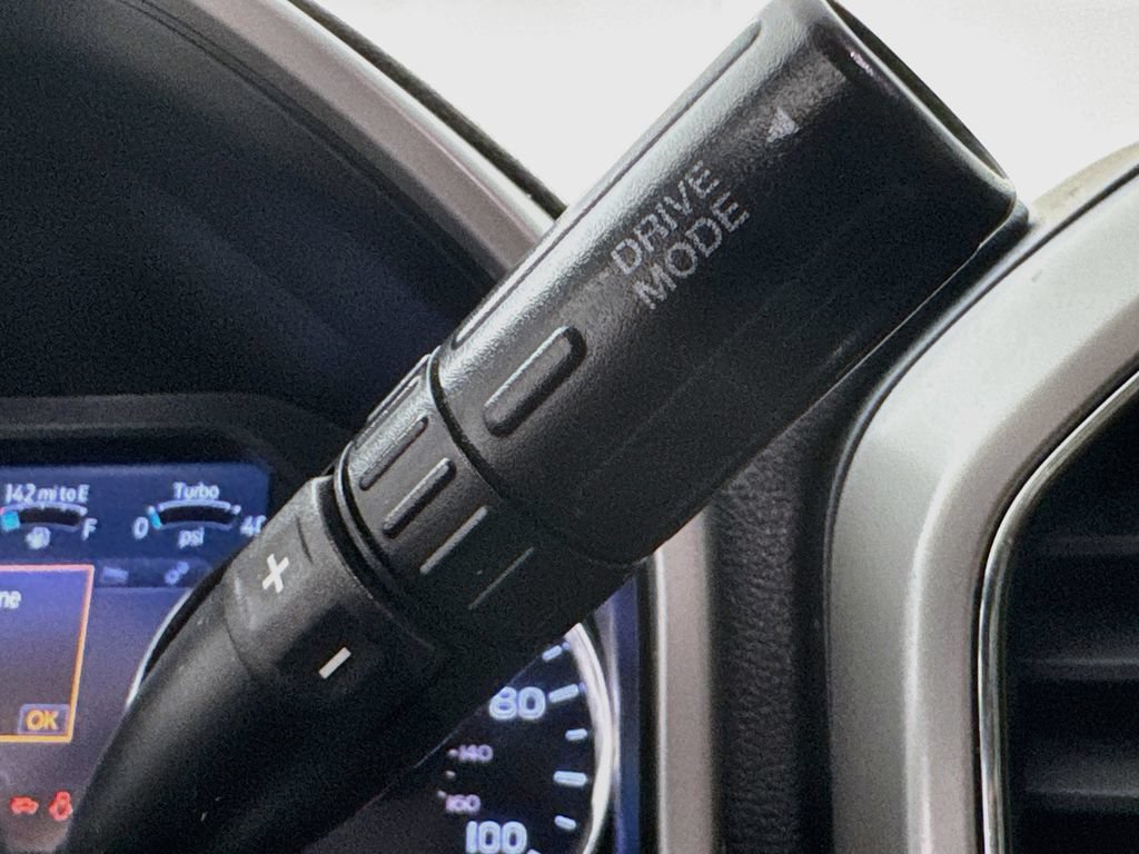 Used 2020 Ford F350 Lariat w/ Lariat Ultimate Package AWD/4WD image 21