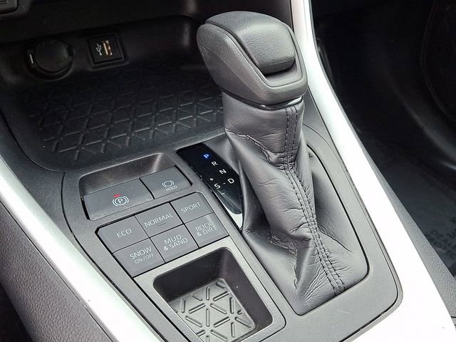 Used 2024 Toyota RAV4 LE image 18