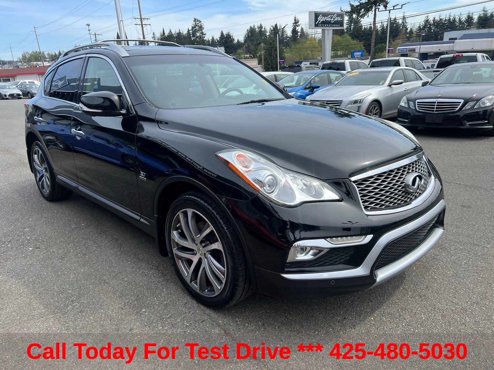 Used 2016 INFINITI QX50 AWD w/ Technology Package image 9