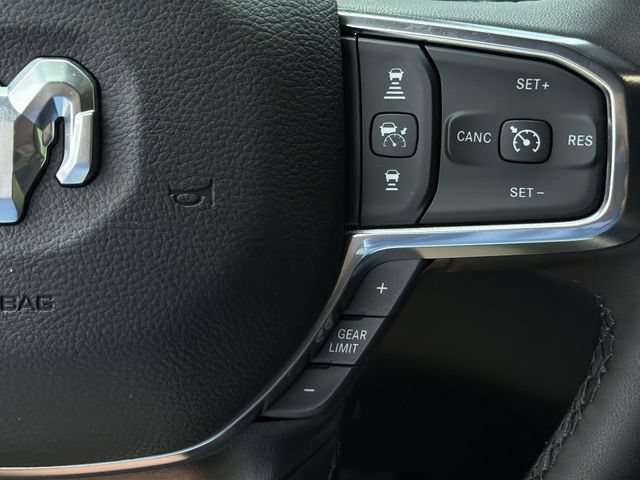 New 2026 RAM 3500 Laramie AWD/4WD image 28