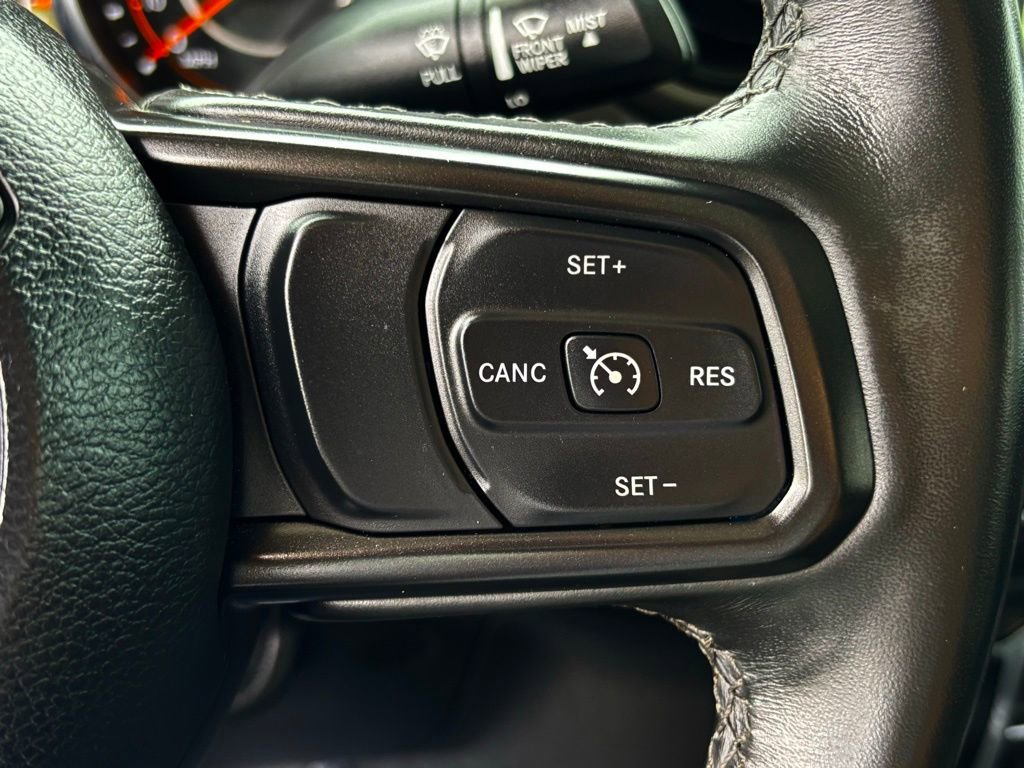 Used 2022 Jeep Gladiator Willys image 16