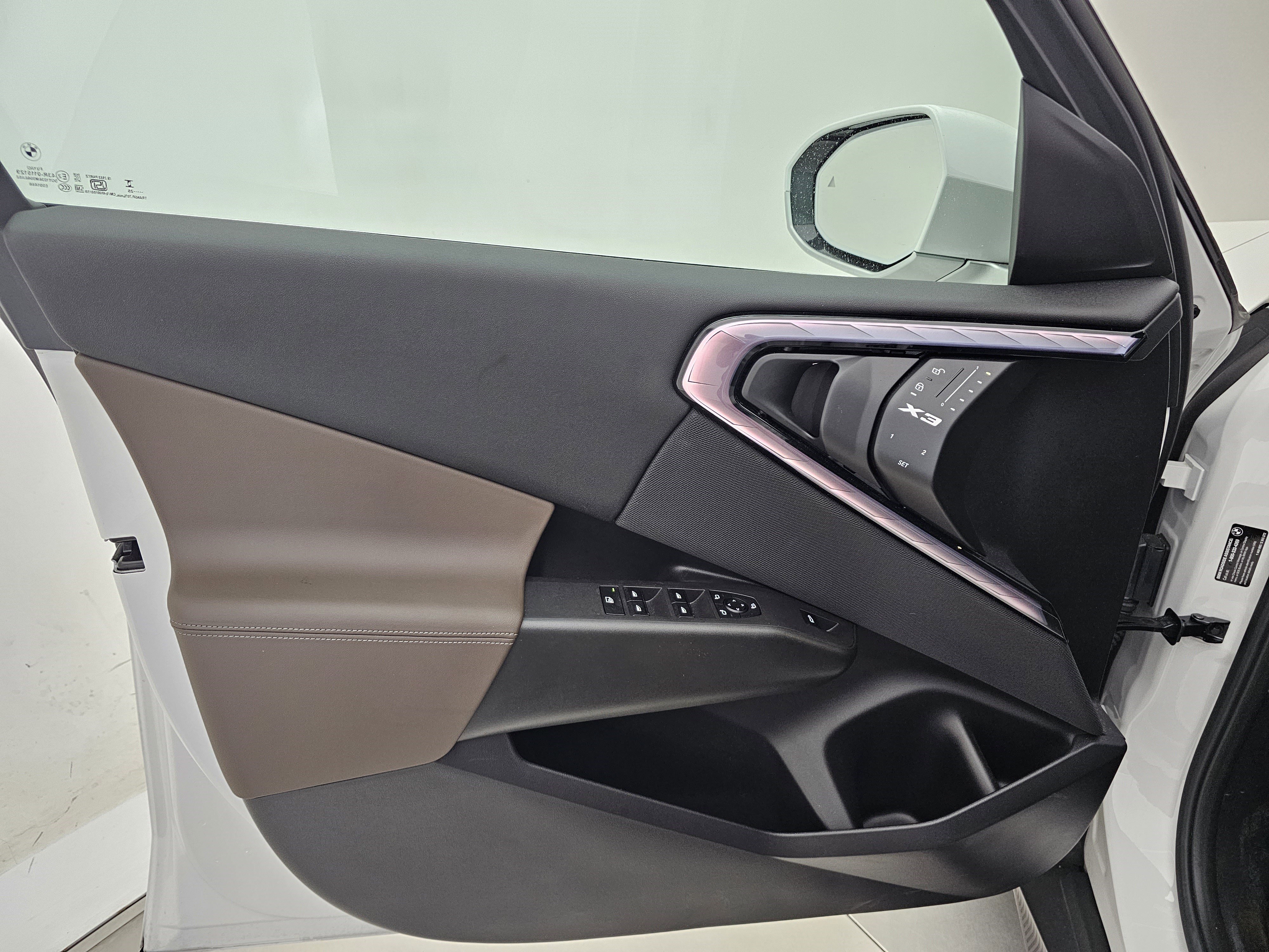 Used 2025 BMW X3 xDrive30i image 9
