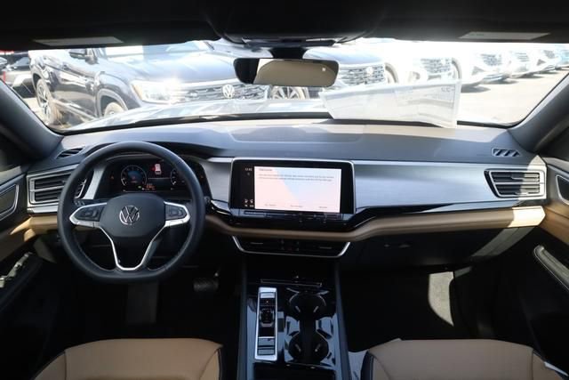 New 2026 Volkswagen Atlas Cross Sport SE image 6