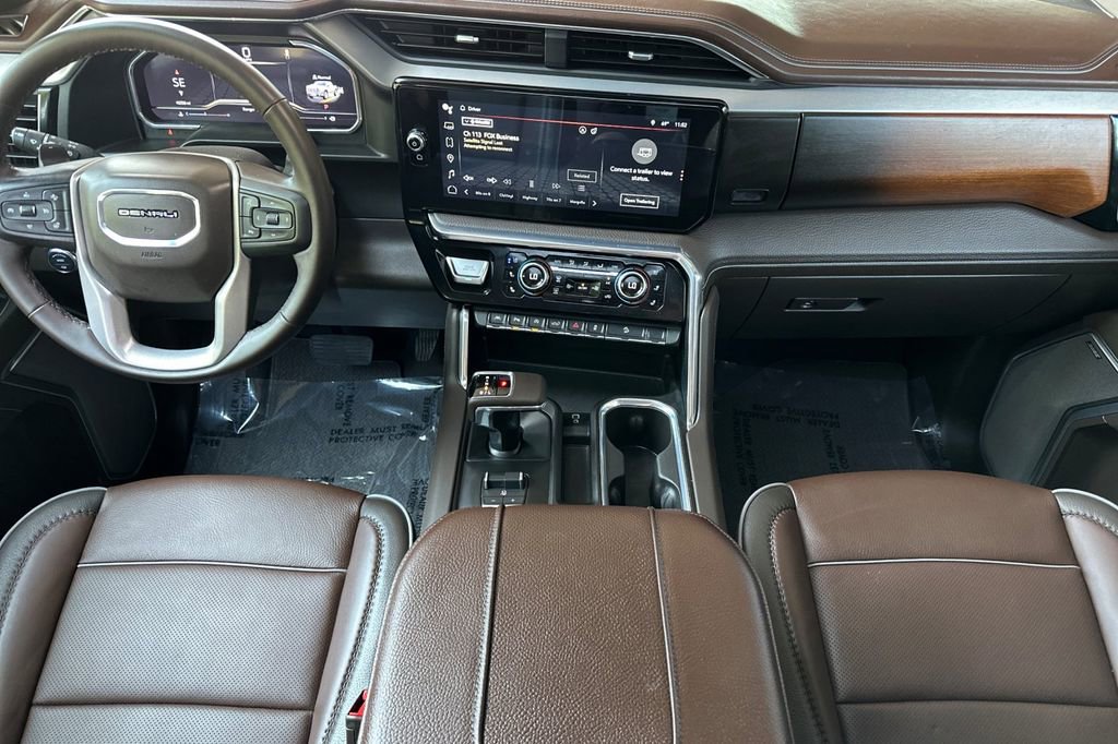 Used 2025 GMC Sierra 1500 Denali w/ Technology Package AWD/4WD image 13