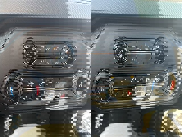 Used 2024 Ford Bronco Outer Banks image 24