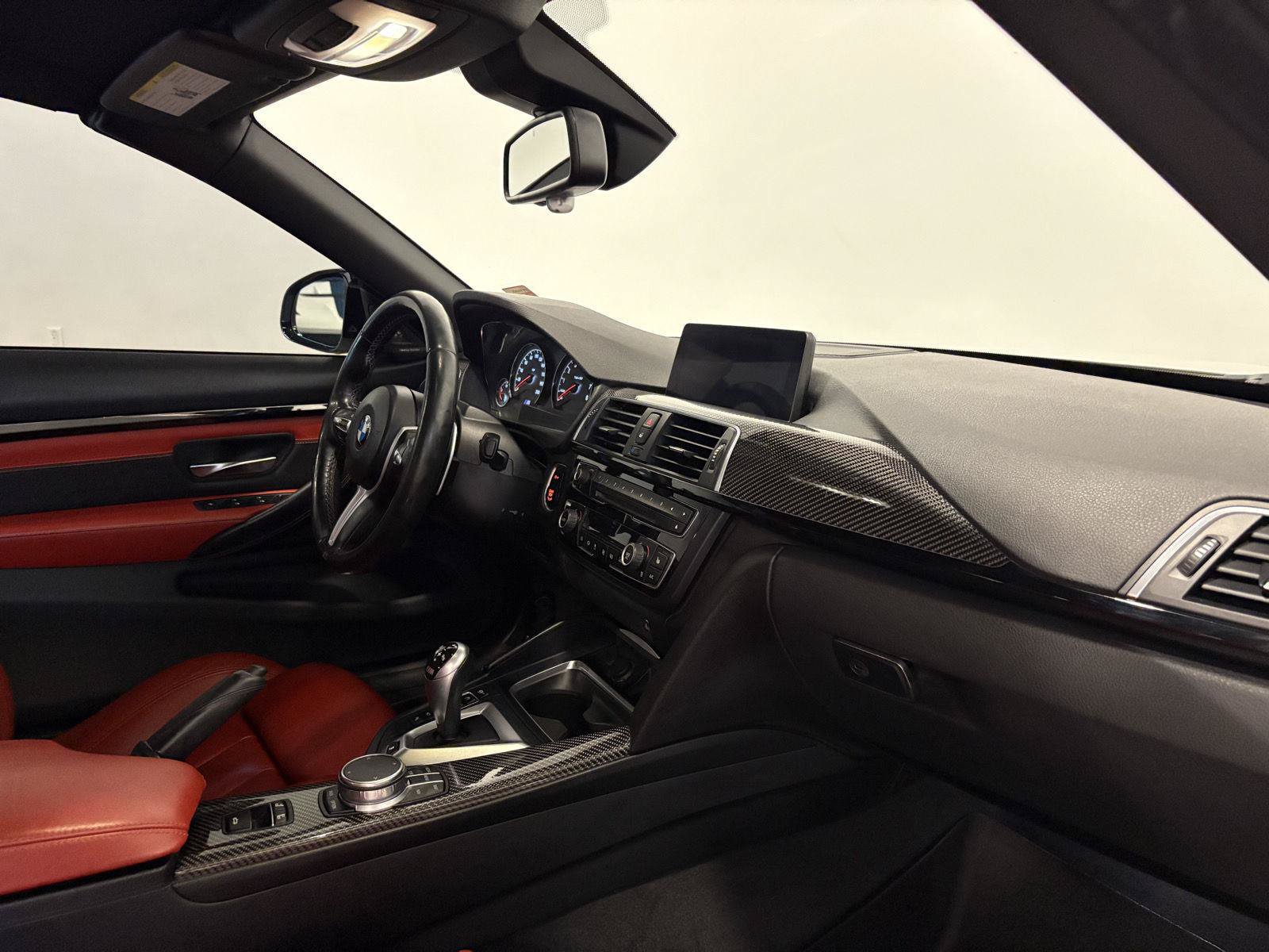 Used 2017 BMW M4 Convertible RWD image 47