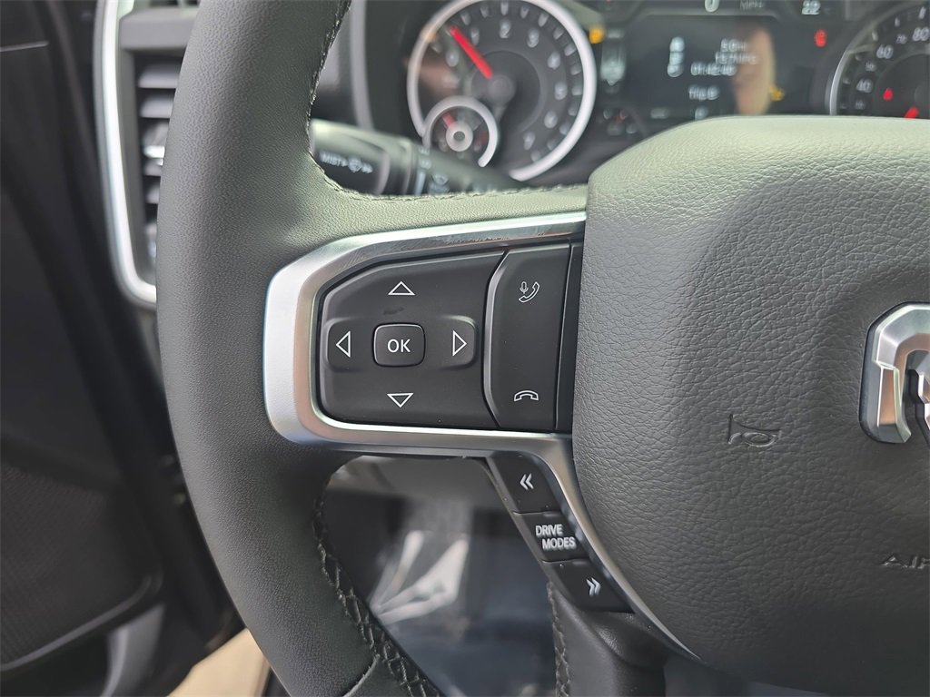 New 2026 RAM 1500 4x4 Crew Cab image 17