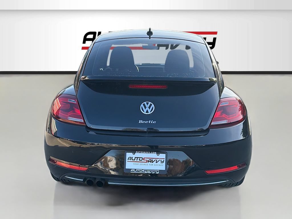 Used 2019 Volkswagen Beetle 2.0T SE FWD image 6