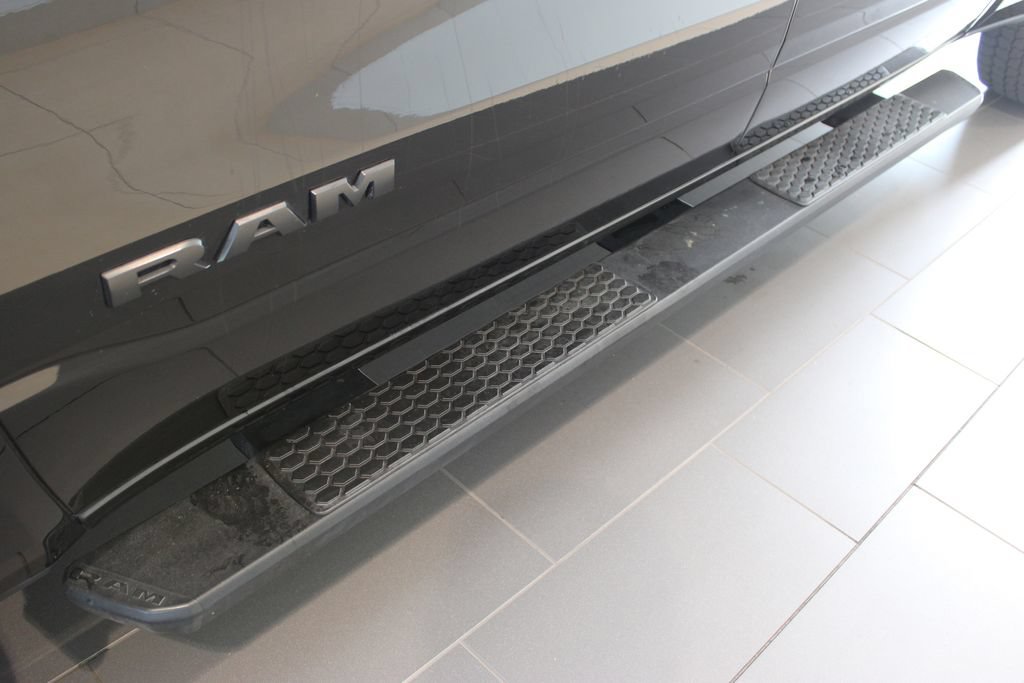 Used 2023 RAM 1500 Big Horn AWD/4WD image 36