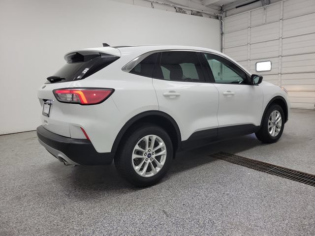 Certified 2022 Ford Escape SE AWD/4WD image 3