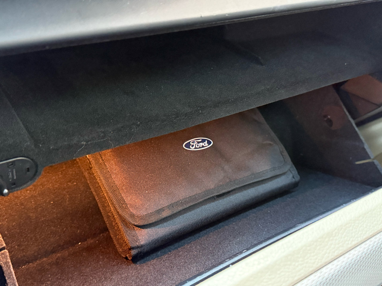 Used 2017 Ford Explorer XLT w/ Equipment Group 202A image 20