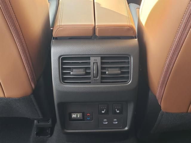 New 2026 Nissan Rogue Platinum w/ Platinum Premium Package image 14