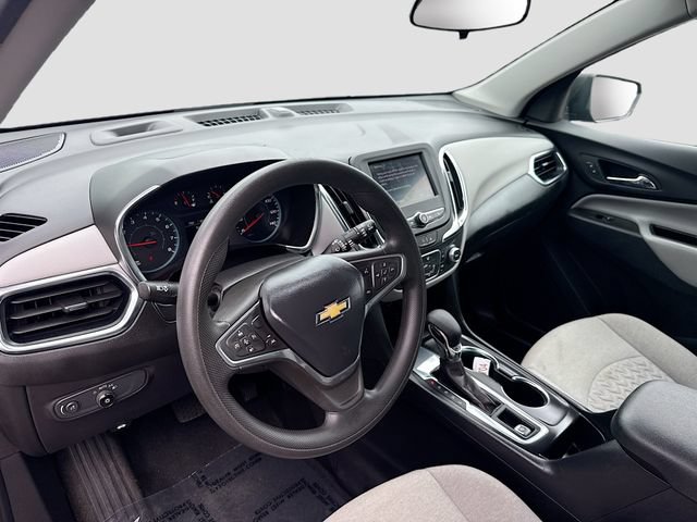 Used 2023 Chevrolet Equinox LS FWD image 9