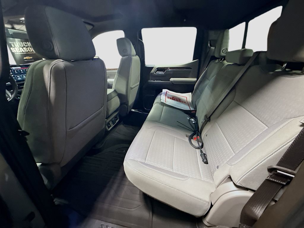 New 2026 GMC Sierra 1500 SLE w/ Preferred Package image 24