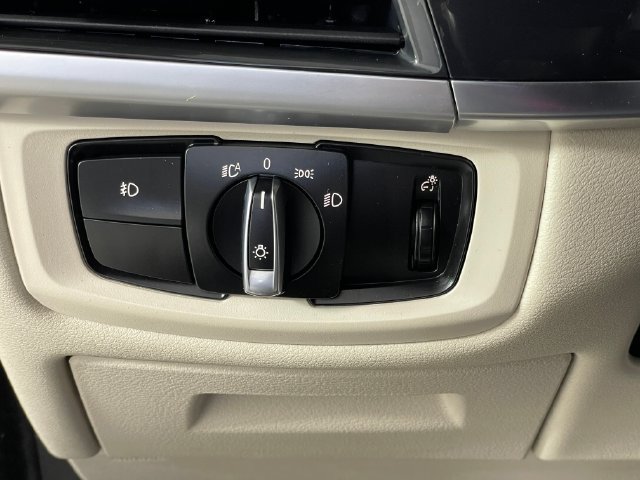 Used 2017 BMW X5 xDrive40e AWD/4WD image 14