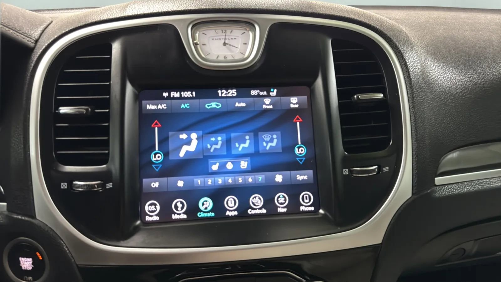 Used 2018 Chrysler 300 Limited w/ Safetytec Plus Group AWD/4WD image 13