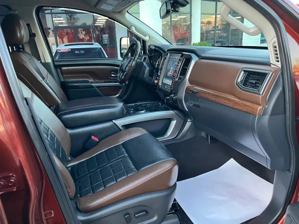 Used 2016 Nissan Titan Platinum Reserve RWD image 12