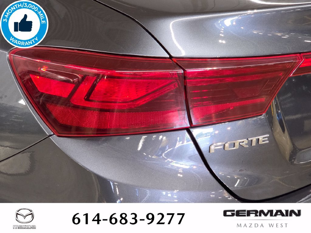Used 2019 Kia Forte LXS FWD image 17