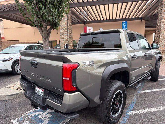 Certified 2025 Toyota Tacoma TRD Off-Road w/ TRD Off Road Upgrade Package AWD/4WD image 11