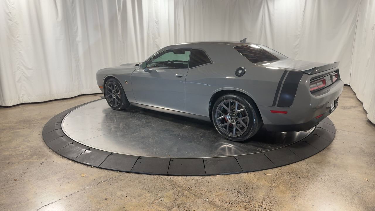 Used 2017 Dodge Challenger R/T Scat Pack w/ Leather Interior Group image 7