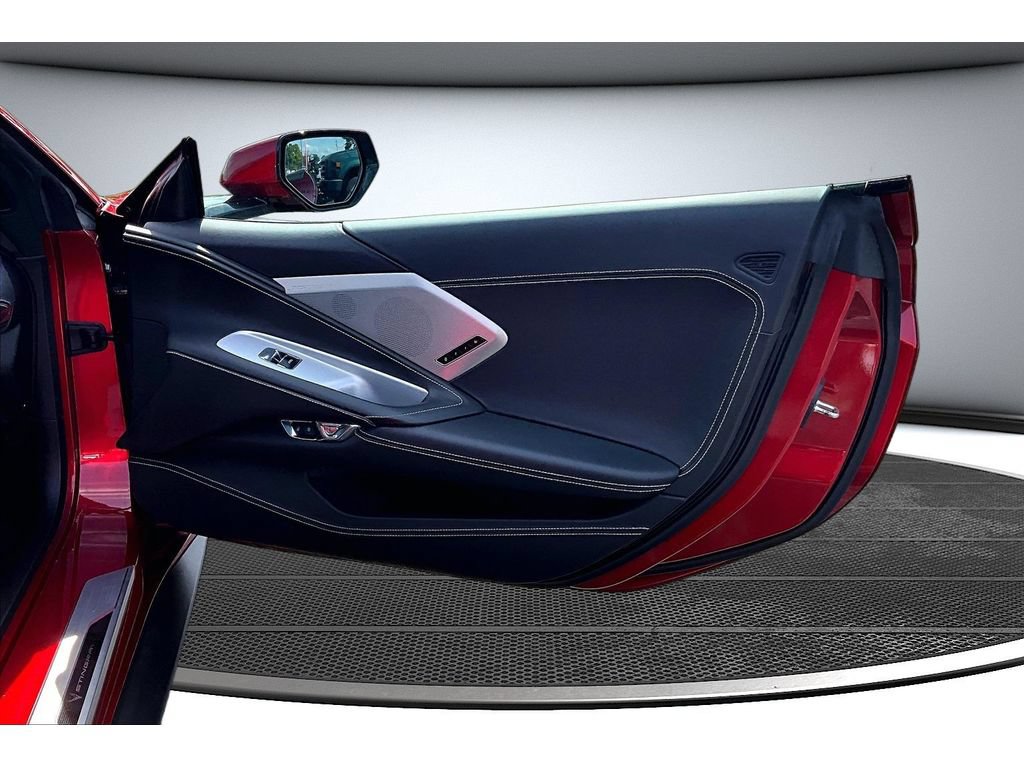Used 2021 Chevrolet Corvette Stingray Premium Cpe w/ Z51 Performance Package RWD image 36