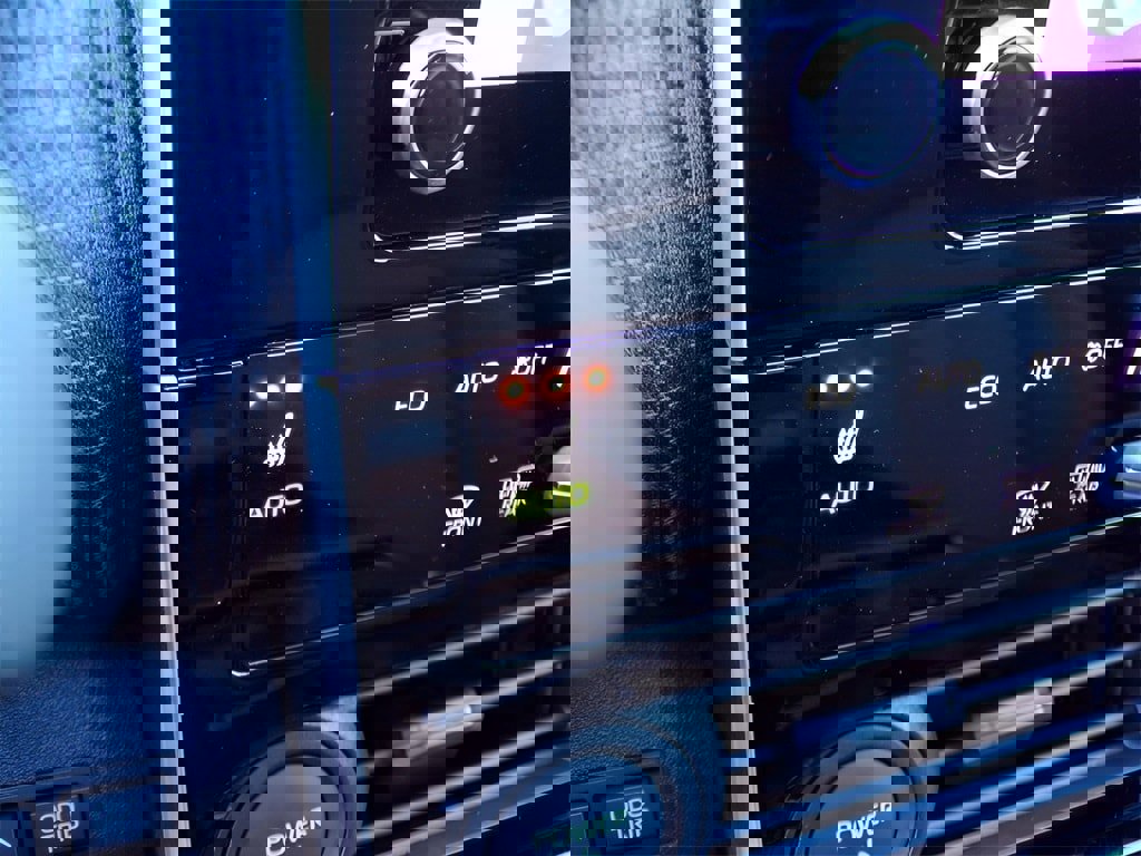 Used 2023 Subaru Solterra AWD image 22