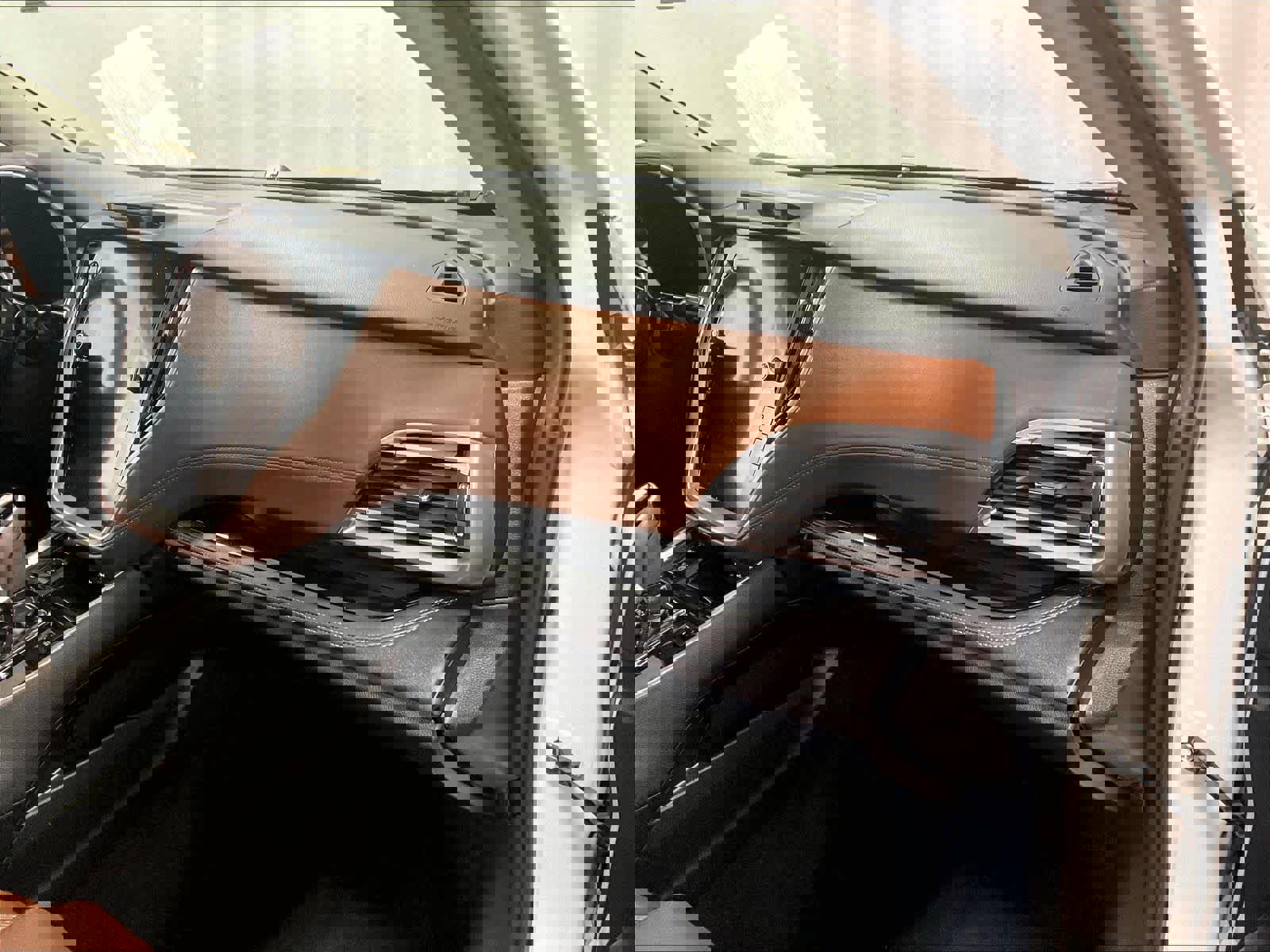 Used 2022 Subaru Outback Touring XT image 13