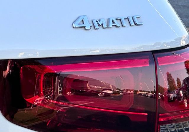 Used 2022 Mercedes-Benz GLB 250 4MATIC image 12