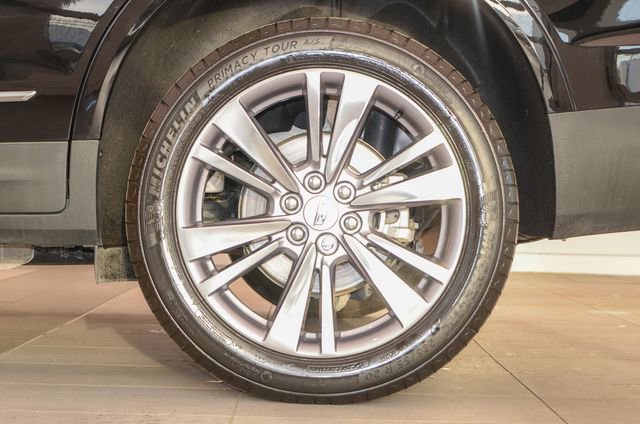 Certified 2024 Cadillac XT5 Premium Luxury image 9